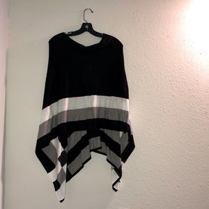 Calvin Klein poncho